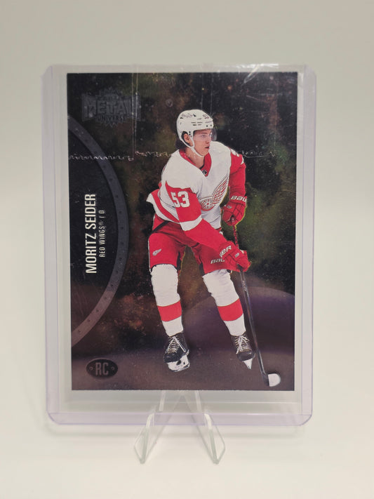 2021–22 SkyBox Metal Universe — #195 — Moritz Seider (Rookie / Metal Insert)
