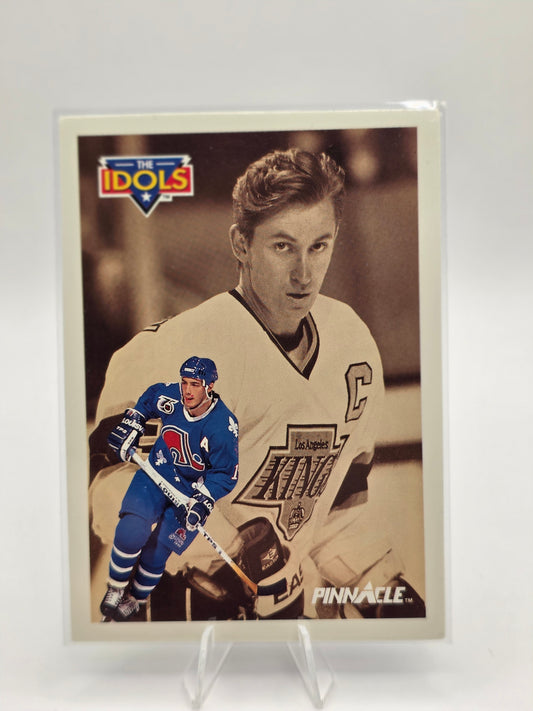 91-92 Pinnacle — The Idols #381 — Wayne Gretzky & Joe Sakic