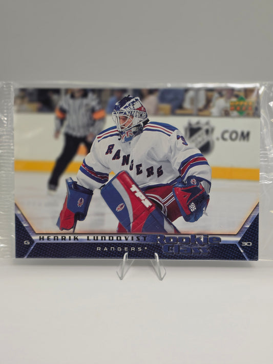 2005–06 Upper Deck Rookie Class Commemorative — Oversized (Still in Wrapper) — Henrik Lundqvist (CC-3)